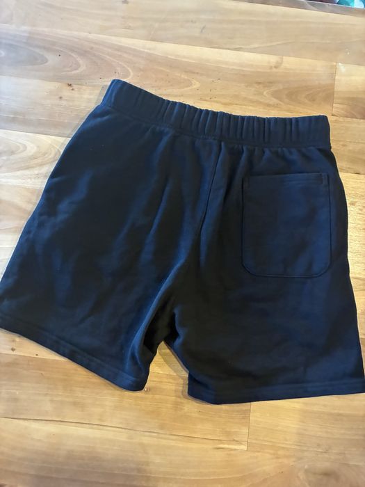 pantaloni essentials