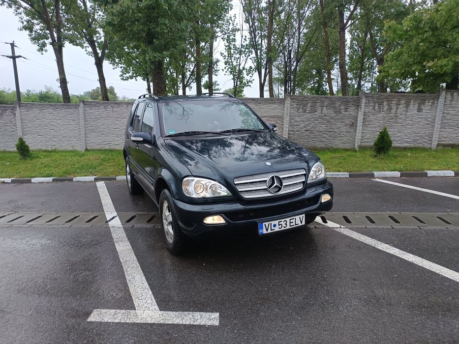Mercedes ML 2.7  Manual