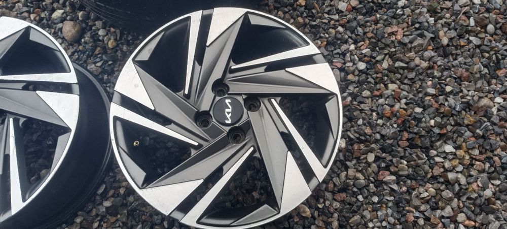 R16 Hyundai Kai 4x100