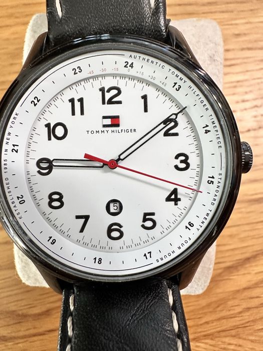 Ceas Tommy Hilfiger