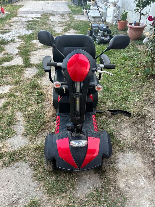 Scooter pentru bătrâni