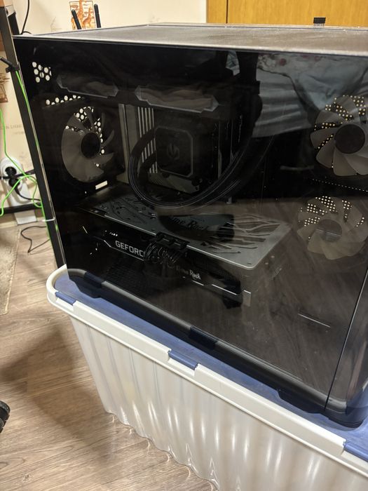 Геймърски компютър СПЕШНО!!!