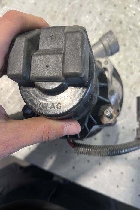 Pompa de aer 079 959 231 E Audi RS 7 4G (facelift)