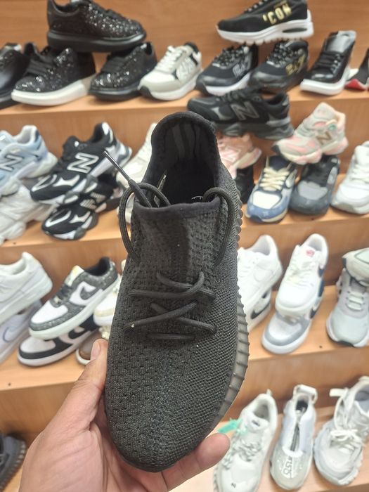 Yezzy calitate premium