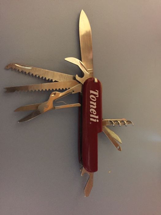 Vind briceag Toneli multifunctional!