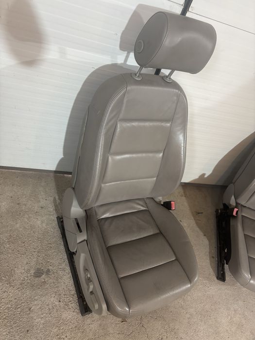 Scaune piele gri fata Stanga/ Dreapta de Audi A6 Uk