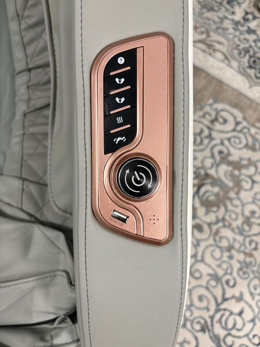 Массажное кресло