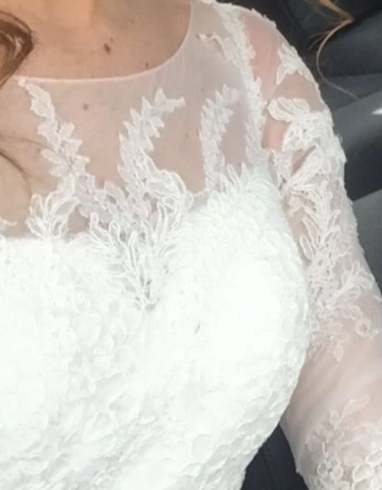 Rochie de mireasa lucrata manual