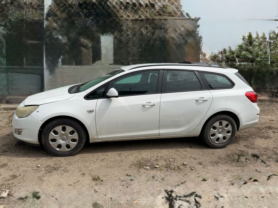 Opel Astra J Sports Tourer 1.7 CDTI 125 CP – Fără acte – Pentru dezmembrări