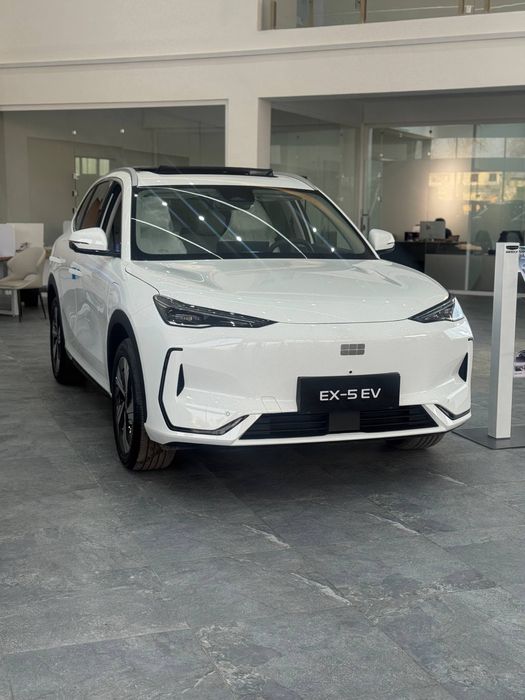 Gai Aion 60 or Geely EX5 EV