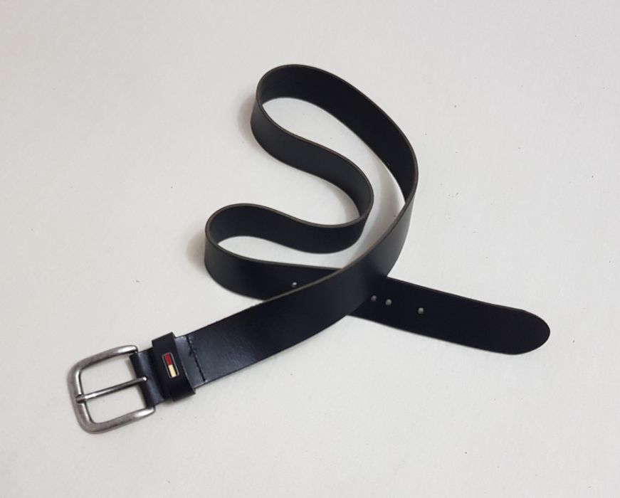 Curea Tommy Jeans din piele naturală neagră, 100 cm, made in Romania