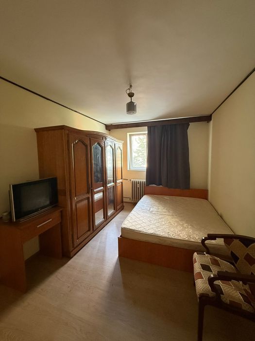 Apartament 3 camere decomandat - Șoseaua Colentina, vis-à-vis de Școala 39
