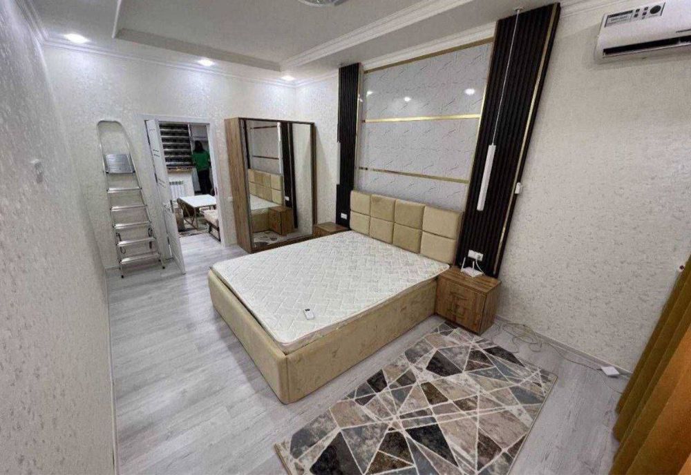 Квартира 2 комнатная Улица Мукимий Чиланзар 3 Продается !