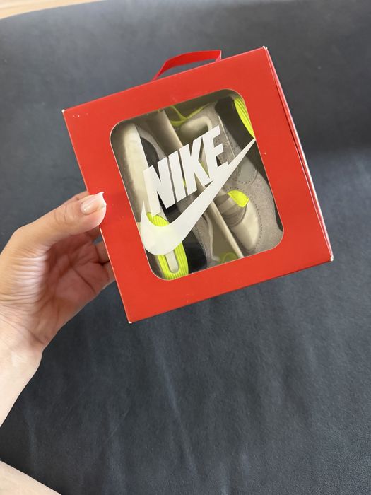 Кроссовки Nike детские