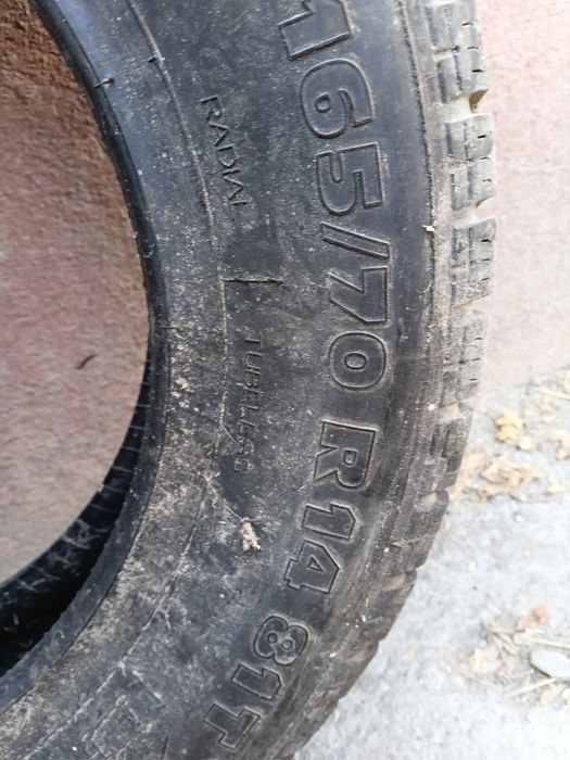 Cauciucuri de vanzare