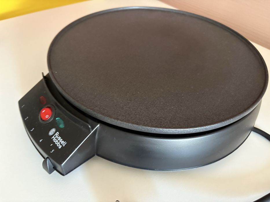 Уред за приготвяне на палачинки Russell Hobbs