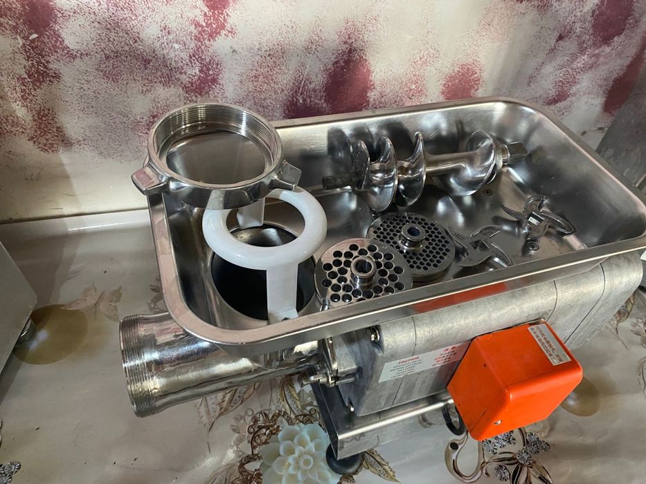 Мясорубка RY22. 1.8кв