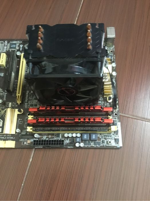 Placa de baza cu i7 4790 si 24 gb ram