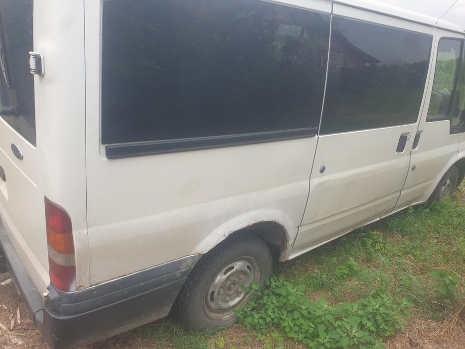 Ford transit 8+1
