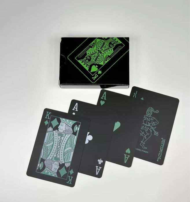 Карты пластиковые много вариантов