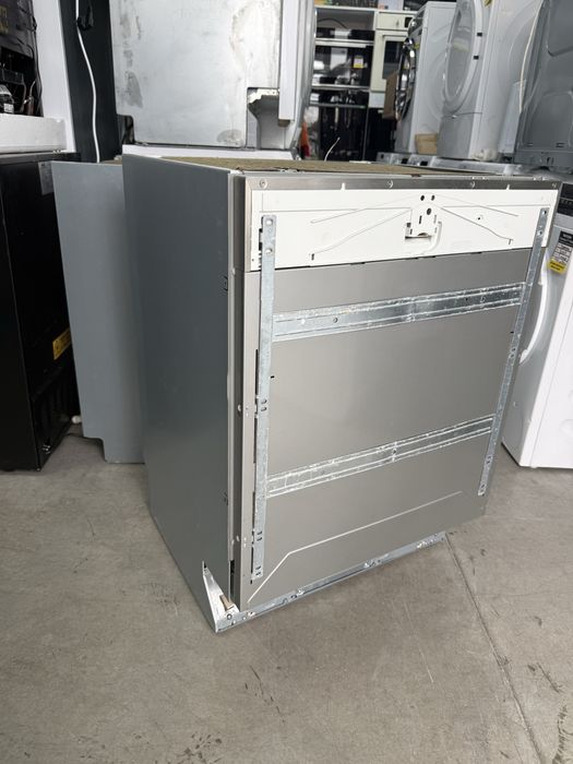Съдомиялна машина за вграждане MIELE 60см,