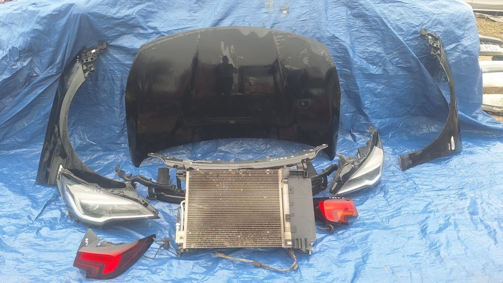 Bara fata capota faruri Opel Astra k tragar far triple aripi