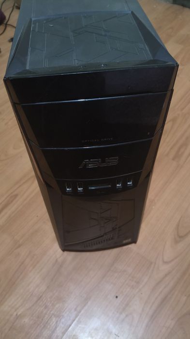 Pc gaming-i5 7600k placa video Rx 580 8gb 8gb ram ddr4 128gb SSD windows 11 pro 2tb hdd