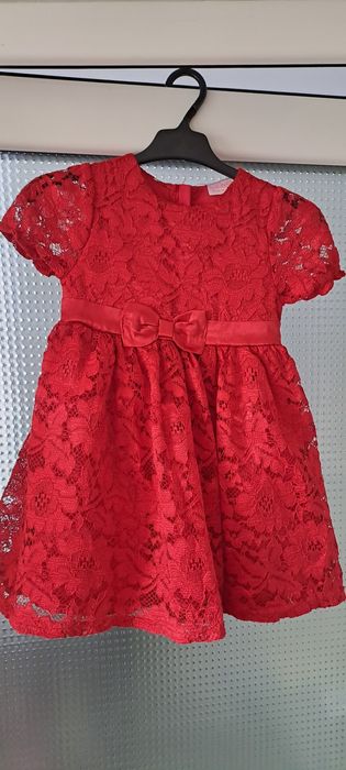 Vând rochiță pentru fetita