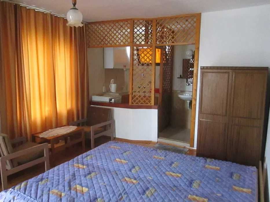 Продава се Къща в Черноморец - 600 кв.м за 584 €/кв.м - Снимка #3