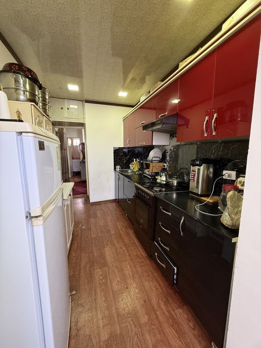 Микрайон 77 серий 3 хоналик квартира сотилади3 этаж 6 метр балкон