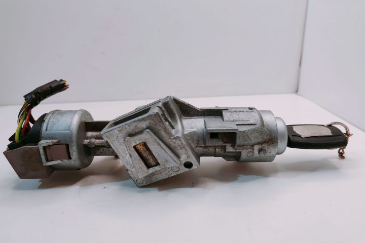 Contact Pornire  cu Cheie 3M513F880AC Ford Focus a 2-a generatie