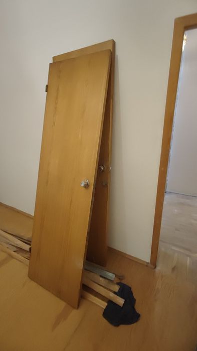 Двери дубовые бу