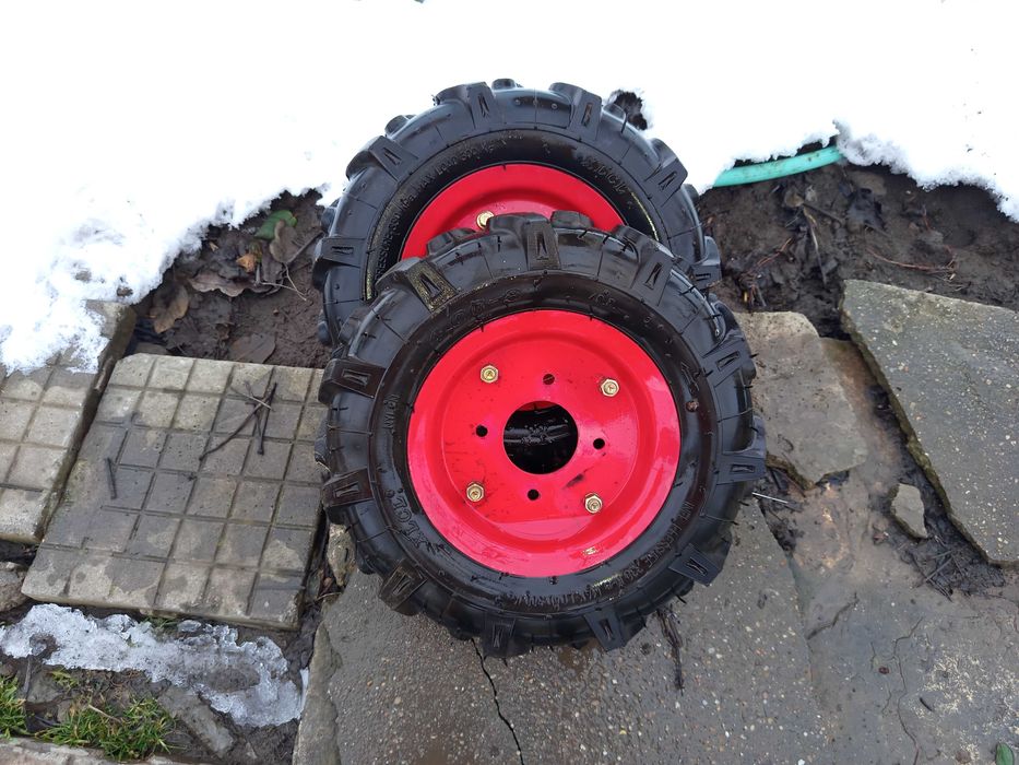 Гуми мотофреза 4/8  два броя със чантите