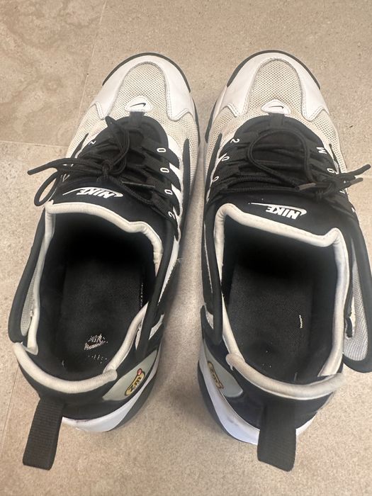 nike air zoom 2000