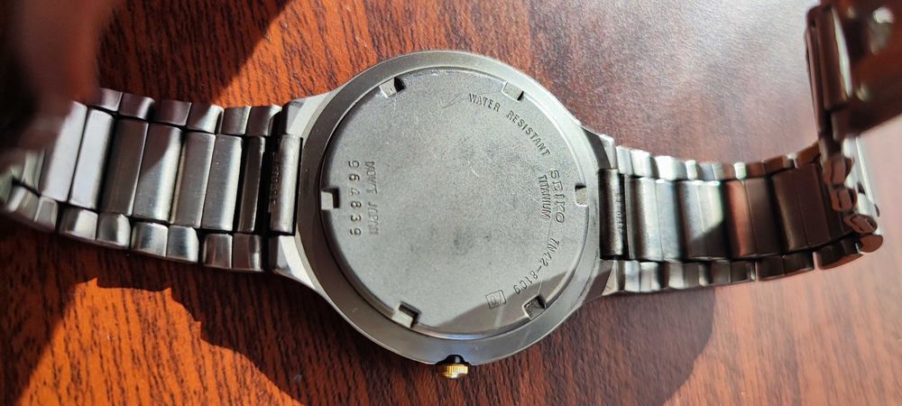 Титаниев часовник Seiko
