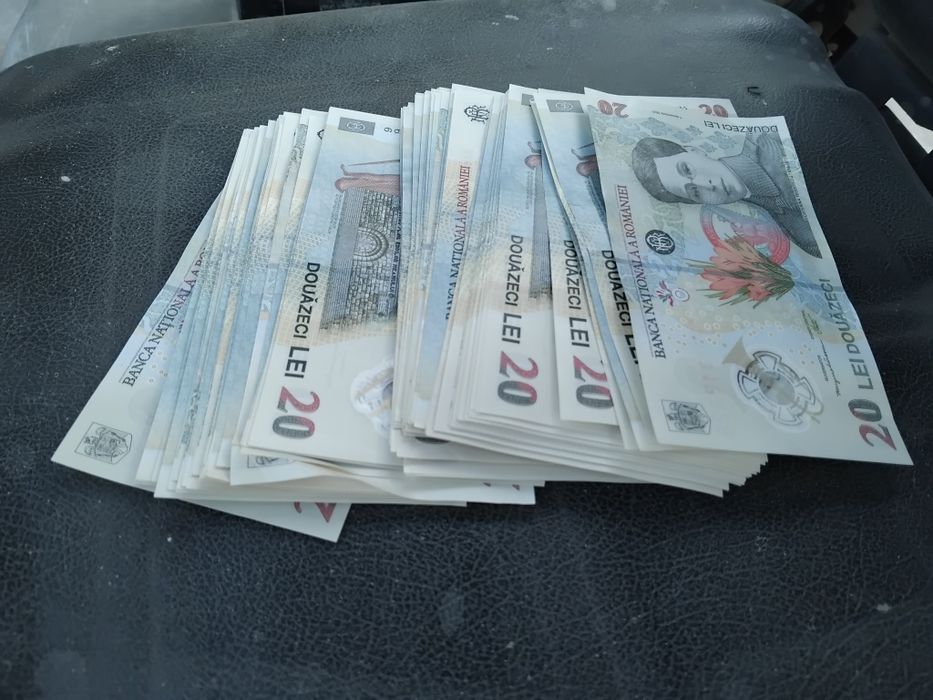 Vând bancnote de 20,  220 bucăți