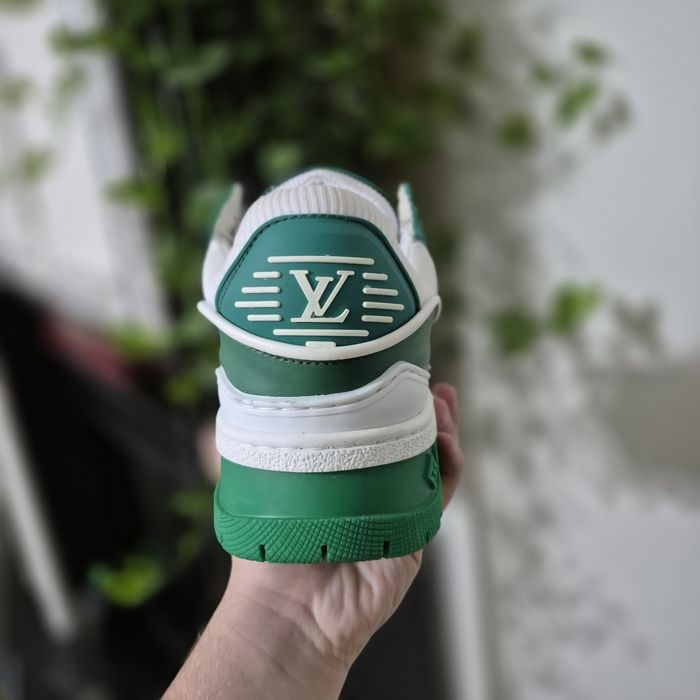 Adidasi LV marimea 42