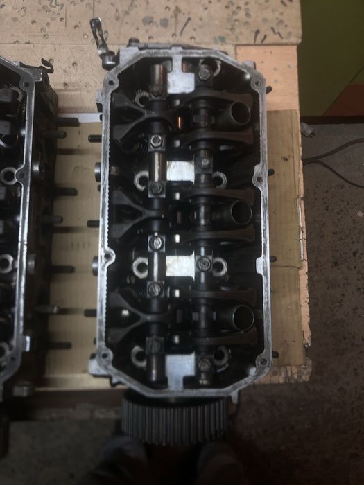 Запчасти, двс, головки. Мицубиси