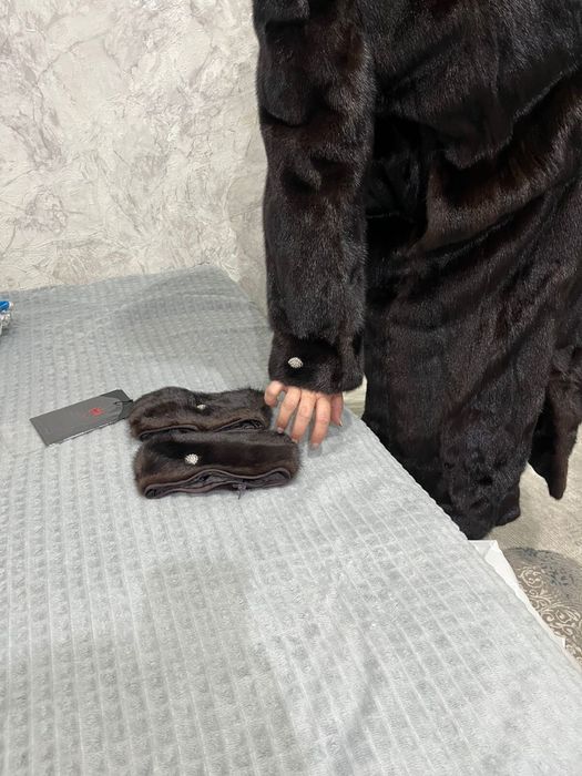 Продам норковую шубу