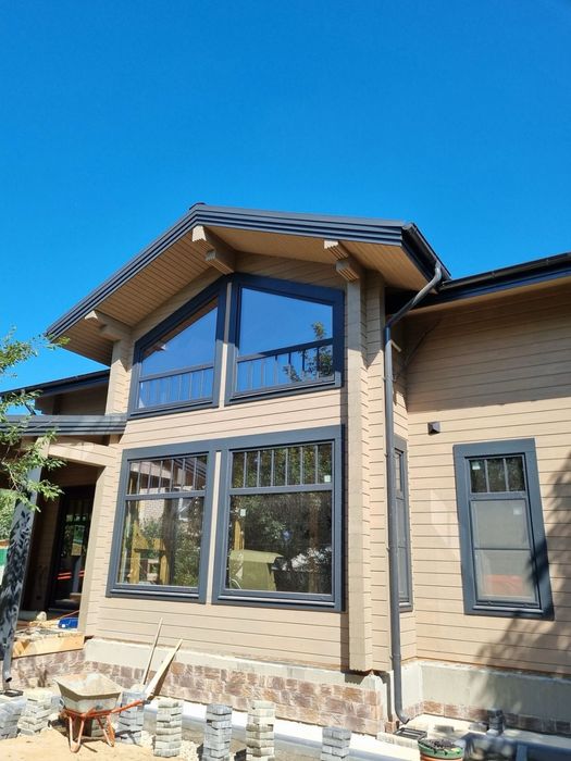 Пластиковые двери, балконы, витражи