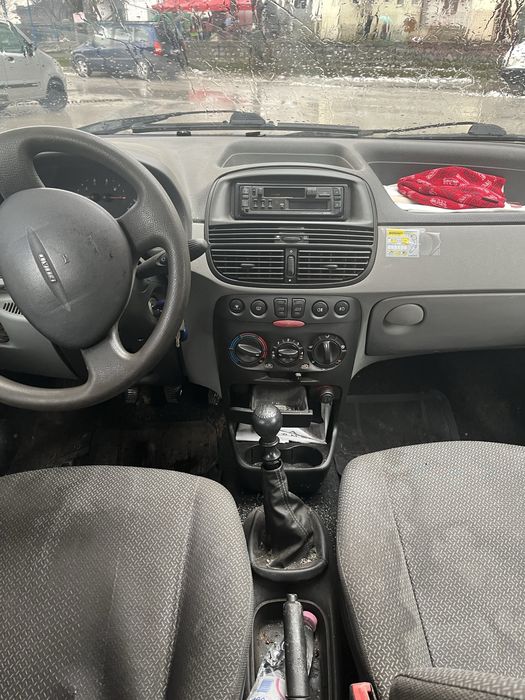 Фиат Пунто 1.4i 2004г