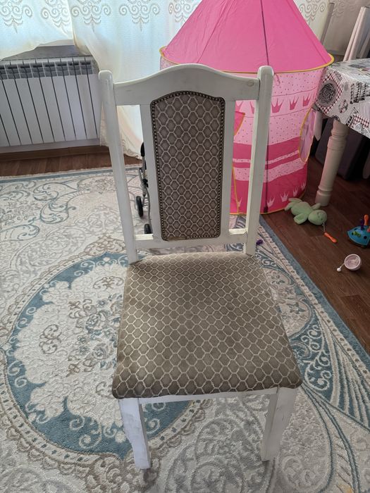 Стол   и   стулья