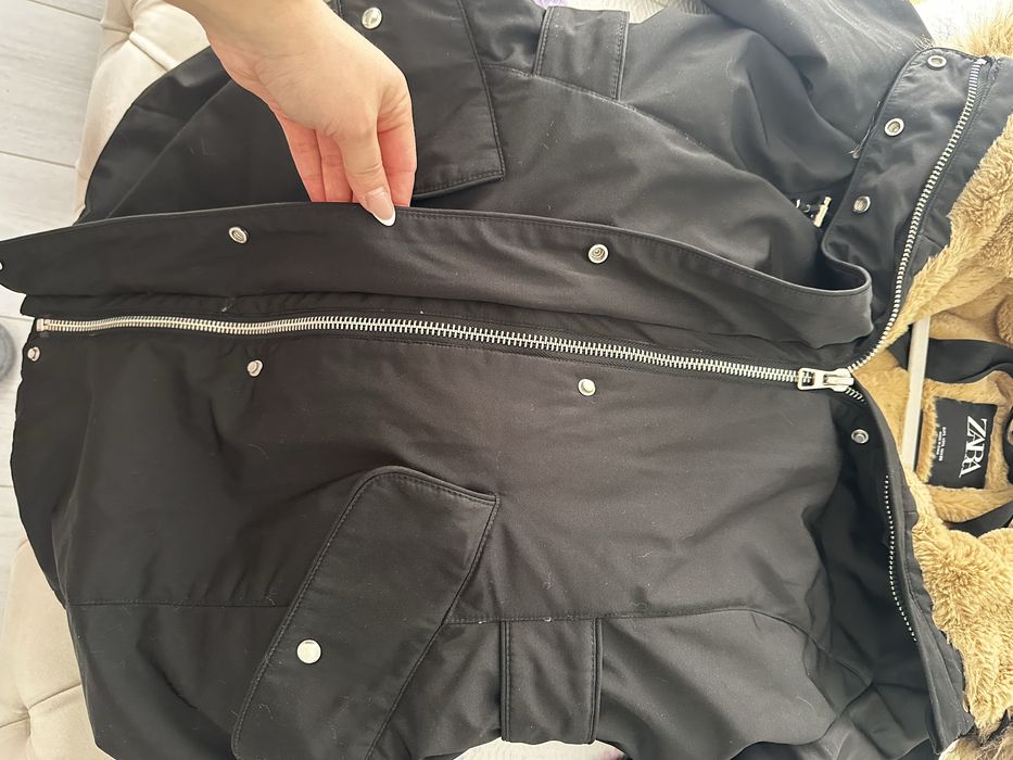 Черно зимно яке.