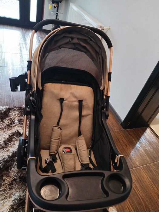 Vând Carucior sport Baby Care