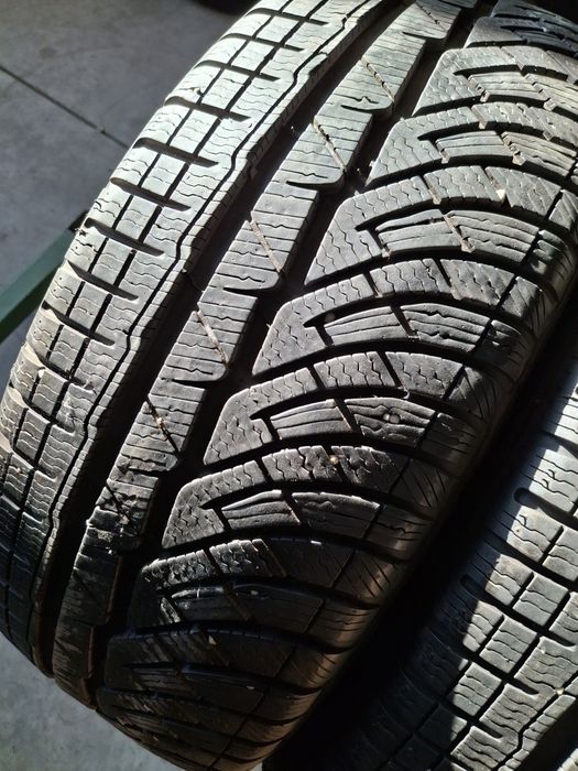 2 Anvelope  de iarnă 225 45 r18 Michelin