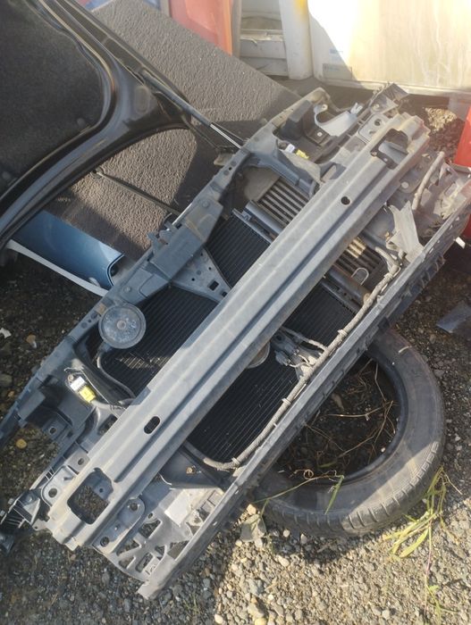 Trager cu radiatoare KIA keed 1.6crdi