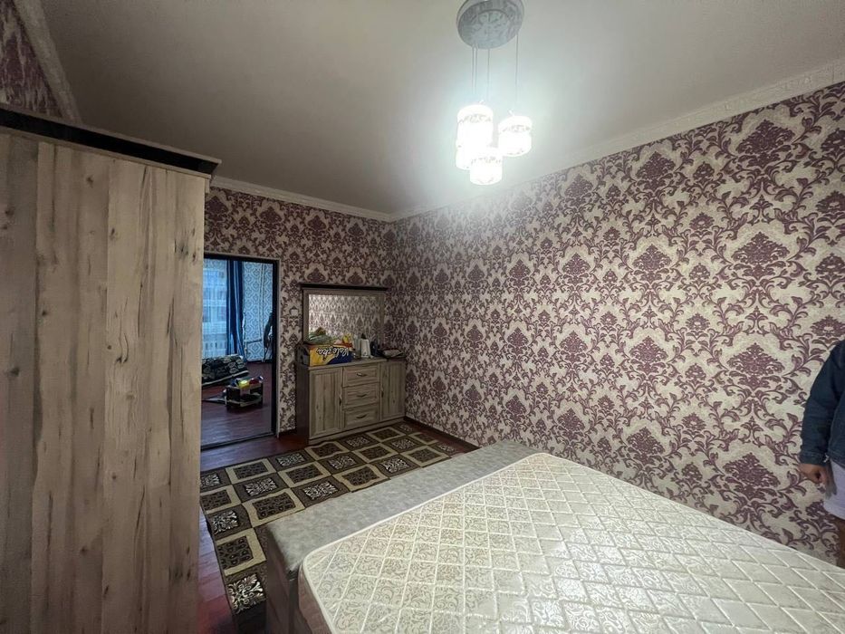 Сдаётся 2х комнатная квартира 
C обстановкой.
В горде Алмалыке