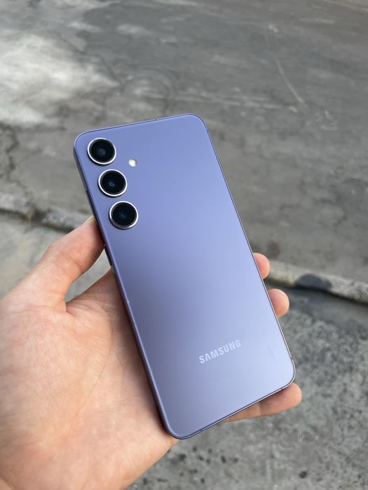 Samsung S24+ 5G.