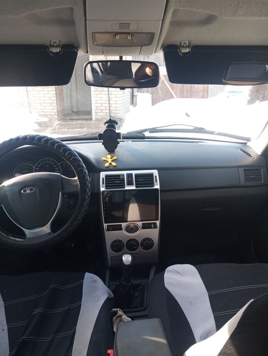 Продам приору 2012