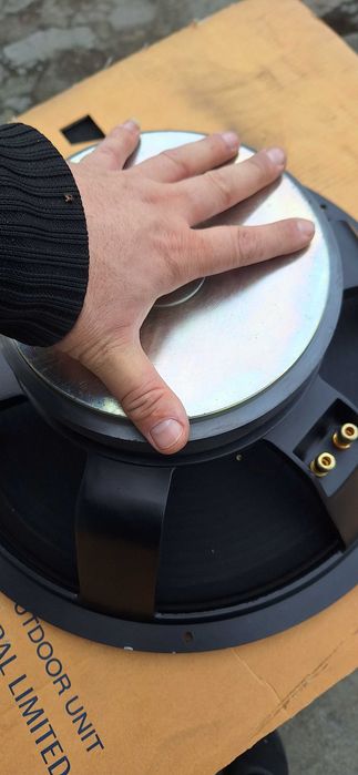 2 броя бас каси 18 инча 600w 4 ома  шперплат